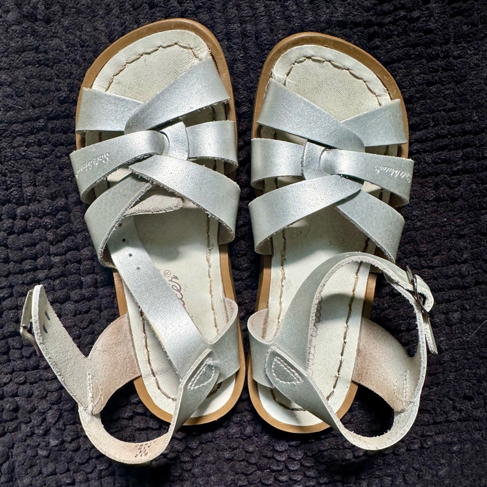 Salt Water Original Silver Sandal (Girls 11)